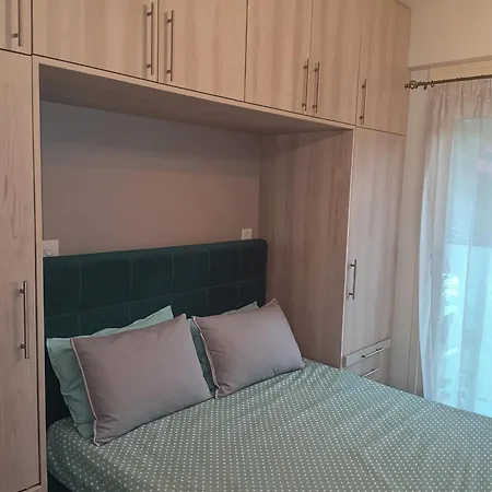 公寓 Melodia Lefkada 3 *